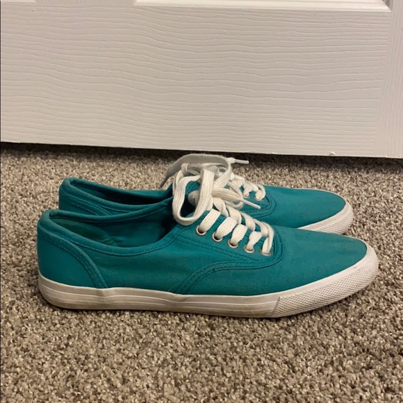 Shoes - Canvas sneakers